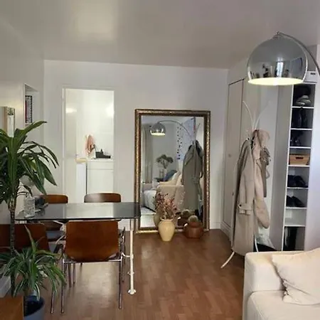 Central - Charming One Bedroom * París