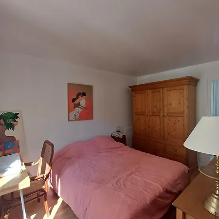 Central - Charming One Bedroom * Paris