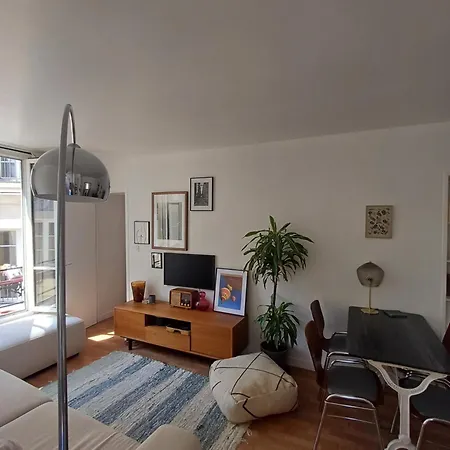 Apartment Central - Charming One Bedroom