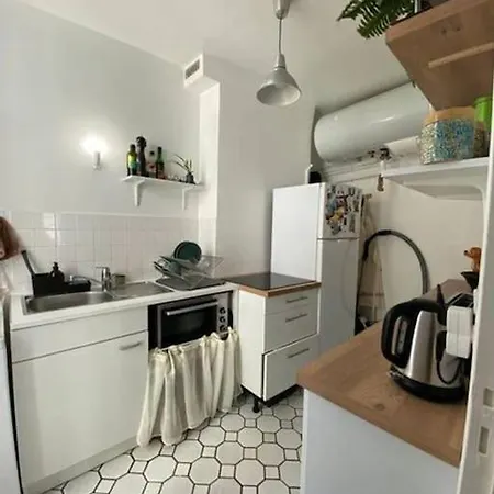Central - Charming One Bedroom